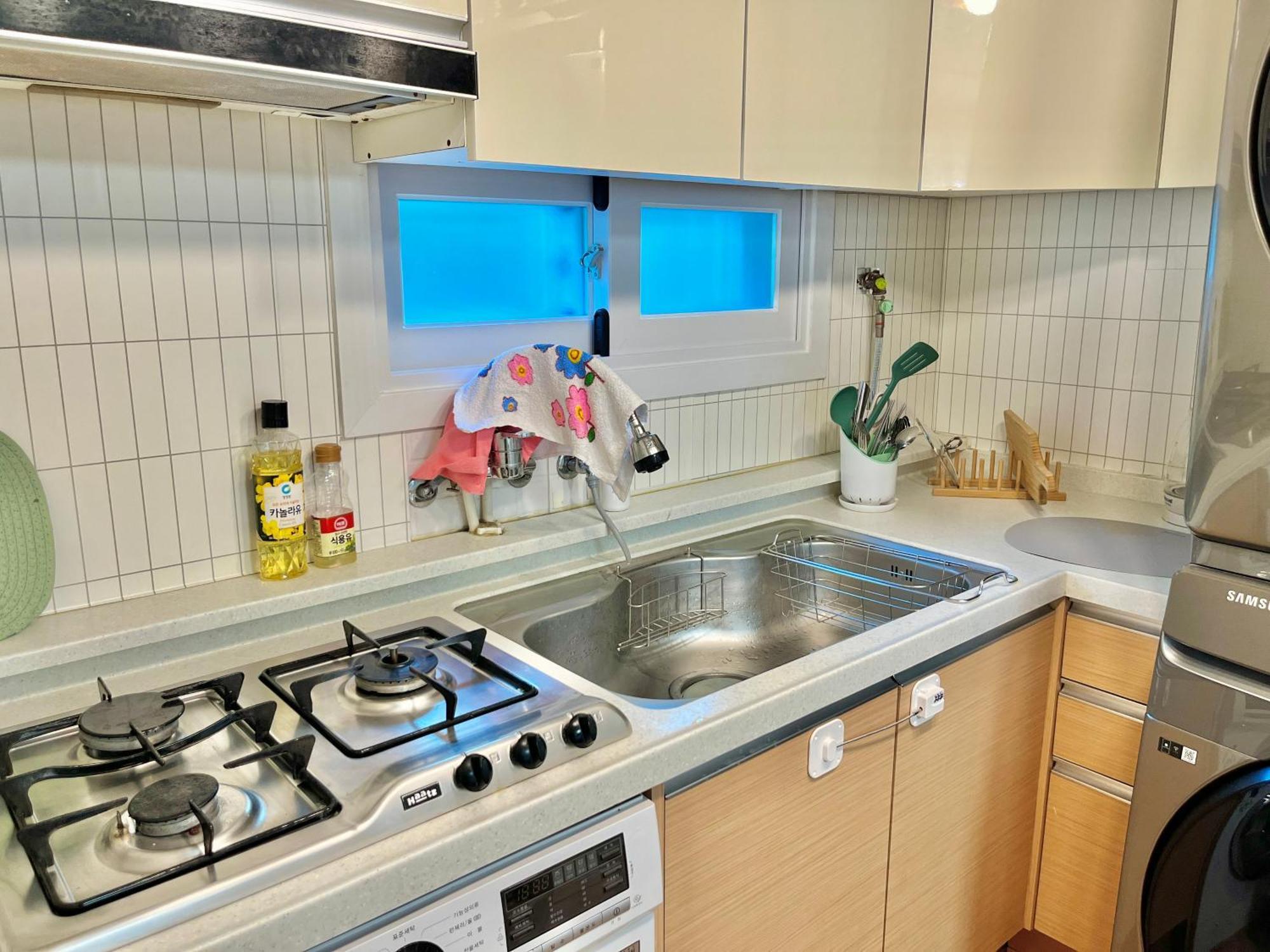 Apartment Seonja House